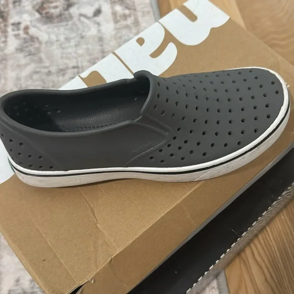 Native Shoes Men's Gray Slip-On Sneakers - Picture 2 of 2